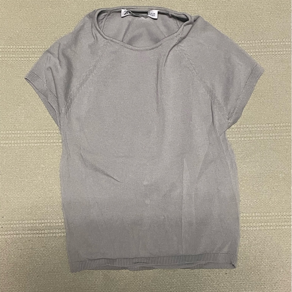 Silver shimmer
Crop top